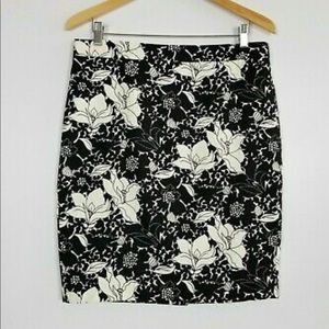 J Crew Black and White Floral Linen Pencil Skirt